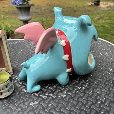 LOT 289: Flying Pig Pet Grooming Table: Valentines Bulldog Candy Dish: Hand Painted Louie Veasey Dish & Lucky Dog Cup by The Bowl Maker