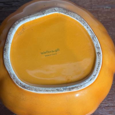 LOT 291: Fall Decor: Ceramic Pumpkins, Squirrel Salt/Pepper Shakers, Floral Center Piece and More