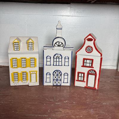 LOT 293: Vintage Mancer Canisters, Made in Italy