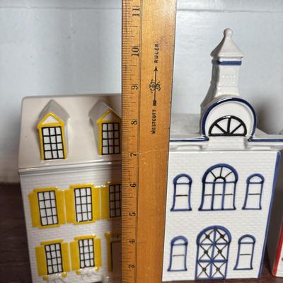 LOT 293: Vintage Mancer Canisters, Made in Italy