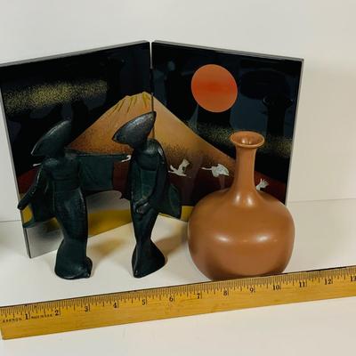 LOT 300:Set of Two (2) Cast Iron Japanese Dancing Geisha Figurines, Japanese Art and Vase.