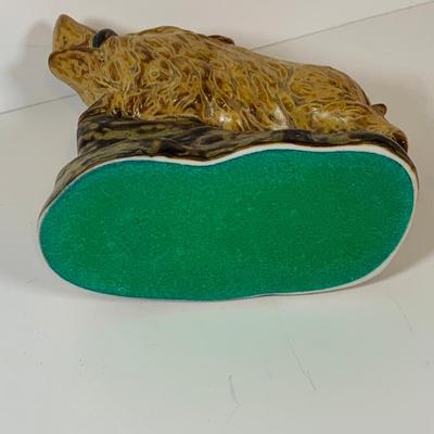 LOT 301: Lenox Bobcat Collectors Plate and Wild Boar Figurine and More