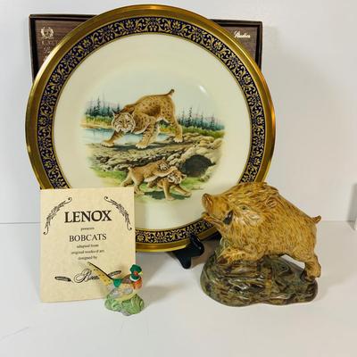 LOT 301: Lenox Bobcat Collectors Plate and Wild Boar Figurine and More
