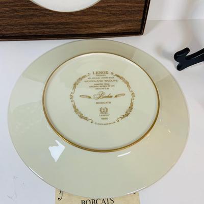 LOT 301: Lenox Bobcat Collectors Plate and Wild Boar Figurine and More