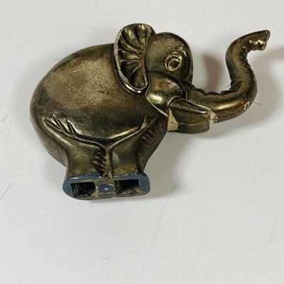 LOT 305: Collection of Elephant Figurines and More