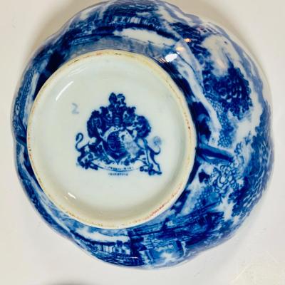 LOT 309: Victorian Ware Blue Bowl, Limoges Trinket Box, Tea Cups & Saucers, Mini Art Nouveau Bust, Lace Fan and More