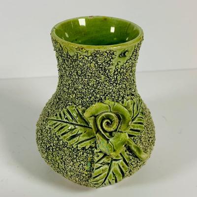 LOT 325: Large Stangl Floral Platter, Fenton Bell and Set of Three (3) Sand Majolica Vases