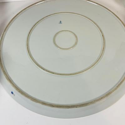 LOT 326: Hungarian Herend Porcelain Hors D'Oeuvres Set with Removable Dishes and Tray