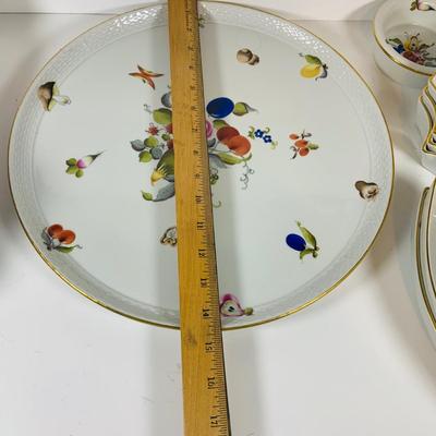 LOT 326: Hungarian Herend Porcelain Hors D'Oeuvres Set with Removable Dishes and Tray