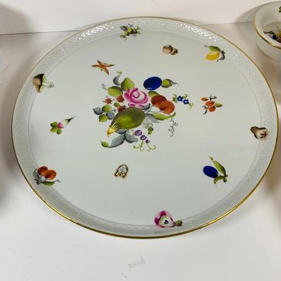 LOT 326: Hungarian Herend Porcelain Hors D'Oeuvres Set with Removable Dishes and Tray