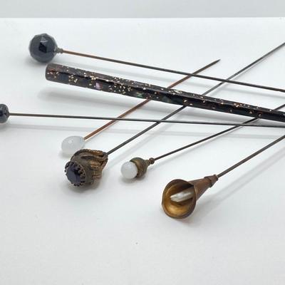 LOT 338: Vintage / Antique Hat Pin Collection