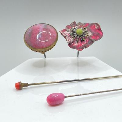 LOT 340: Colorful Vintage / Antique Hat Pins