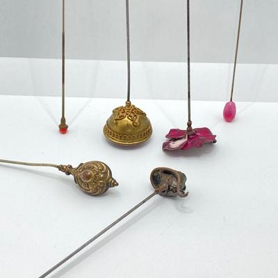 LOT 340: Colorful Vintage / Antique Hat Pins