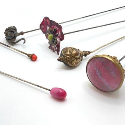 LOT 340: Colorful Vintage / Antique Hat Pins