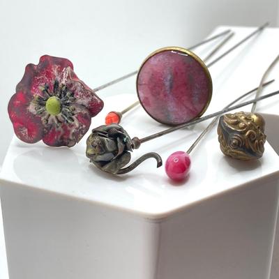 LOT 340: Colorful Vintage / Antique Hat Pins