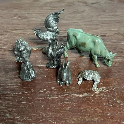 LOT 359: Cast Iron John Deer Tractor, Miniature Pewter & More Farms Animals