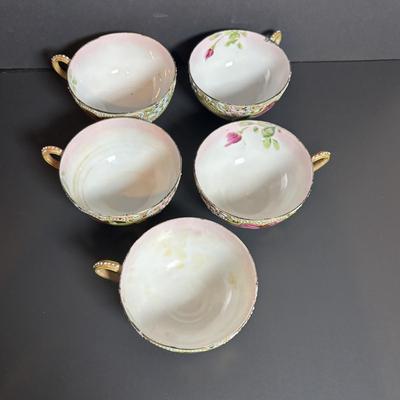 LOT 362: Unmarked Moriage China Tea Set