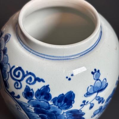 LOT 363: Wedgewood Grosvenor Blue Swag Pattern Platter and Delft Blue Decanter/Jug Set, Tea Caddy & Ashtray