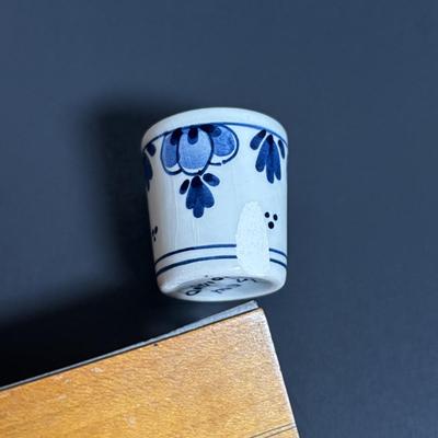 LOT 363: Wedgewood Grosvenor Blue Swag Pattern Platter and Delft Blue Decanter/Jug Set, Tea Caddy & Ashtray