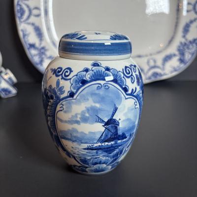 LOT 363: Wedgewood Grosvenor Blue Swag Pattern Platter and Delft Blue Decanter/Jug Set, Tea Caddy & Ashtray