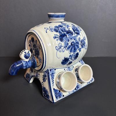 LOT 363: Wedgewood Grosvenor Blue Swag Pattern Platter and Delft Blue Decanter/Jug Set, Tea Caddy & Ashtray