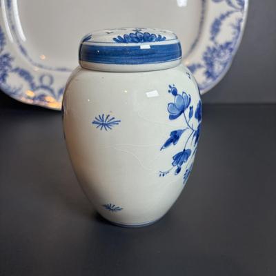 LOT 363: Wedgewood Grosvenor Blue Swag Pattern Platter and Delft Blue Decanter/Jug Set, Tea Caddy & Ashtray