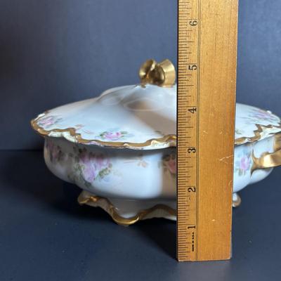 LOT 364: Vintage Haviland France Porcelain China Collection