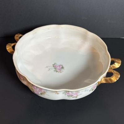 LOT 364: Vintage Haviland France Porcelain China Collection