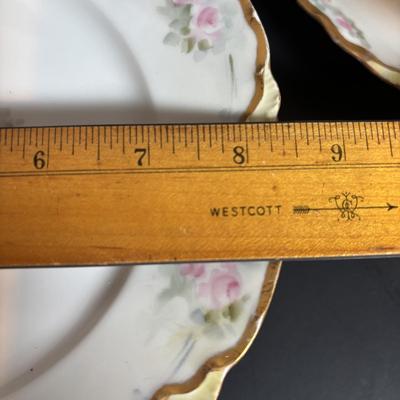 LOT 364: Vintage Haviland France Porcelain China Collection