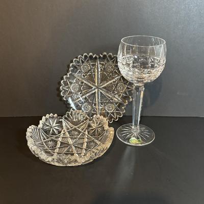LOT 378: Vintage Cut Crystall Collection including a Waterford Glass