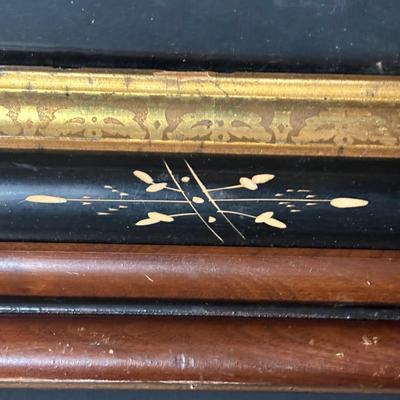 LOT 379: Pair of Vintage/Antique Wooden Picture Frames