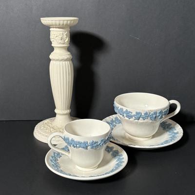 LOT 383: Vintage Wedgewood Queen's Ware Collection & Jasperware Creamer