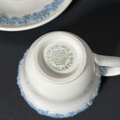 LOT 383: Vintage Wedgewood Queen's Ware Collection & Jasperware Creamer