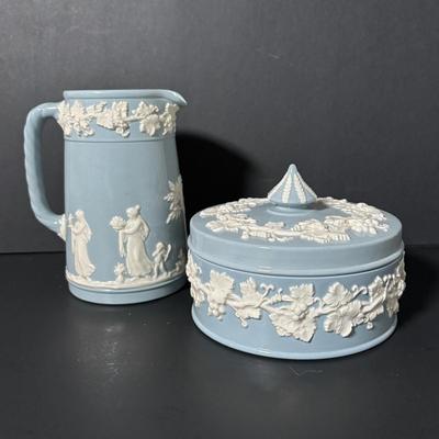 LOT 383: Vintage Wedgewood Queen's Ware Collection & Jasperware Creamer
