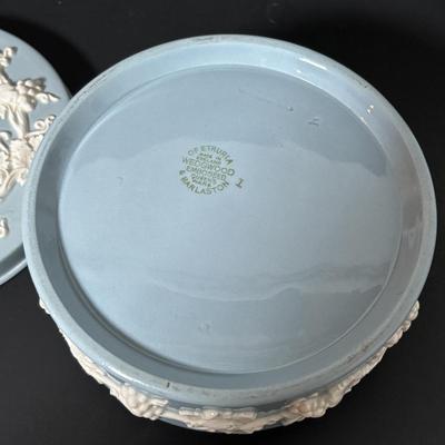 LOT 383: Vintage Wedgewood Queen's Ware Collection & Jasperware Creamer