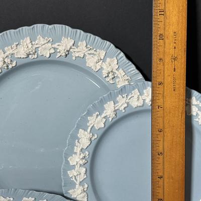 LOT 384: Vintage Wedgewood Queen's Ware Embossed China Collection