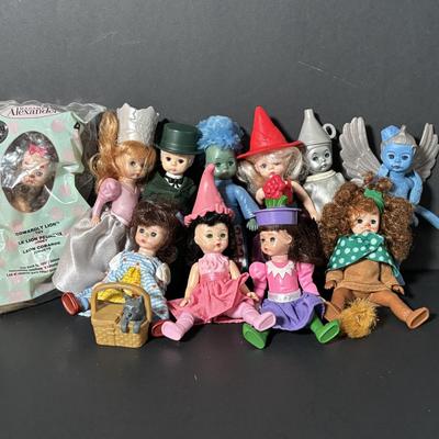 LOT 385: McDonald's Happy Meal Toy: Wizard of Oz Madame Alexander Dolls