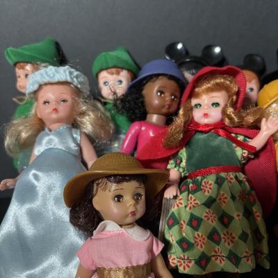 LOT 390: McDonalds Happy Meals Toys: Madame Alexanderia Dolls