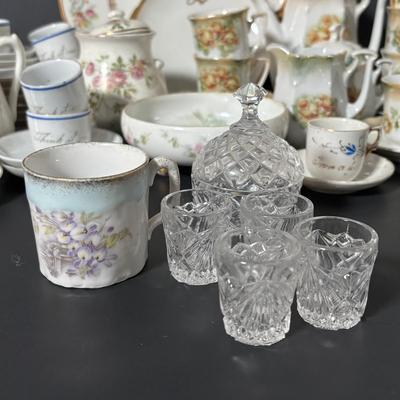 LOT 391: Time for a Tea Party: Limoges, Germany, Austria, Unmarked