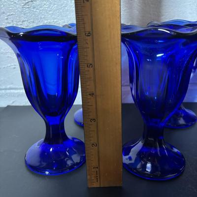 LOT 393: Cobalt Blue Dessert Glasses & Mugs