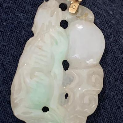 Jade Pendant w/ 14k Yellow Gold Clasp