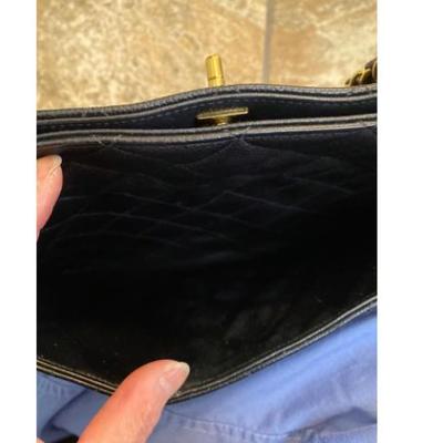 Authentic Chanel caviar leather shoulderbsg