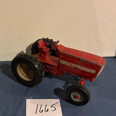 Vintage International Red Tractor