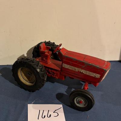 Vintage International Red Tractor