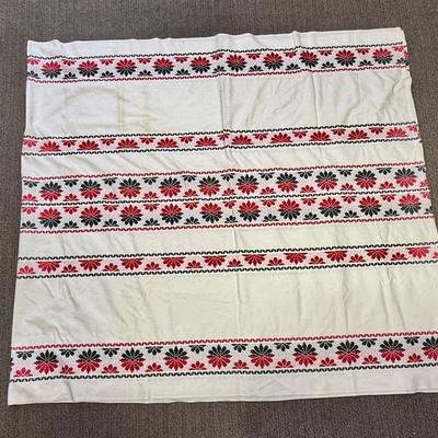 Tablecloth Vintage Damascus Cotton red green black on white