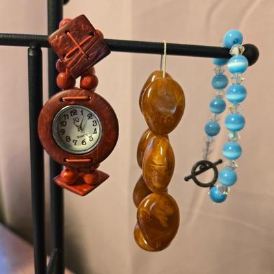 Lot of 3 items