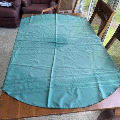 Several Table Linens, Napkins, Placemats, and More (SR-DZ)