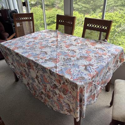 Several Table Linens, Napkins, Placemats, and More (SR-DZ)