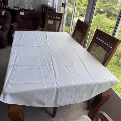 Several Table Linens, Napkins, Placemats, and More (SR-DZ)