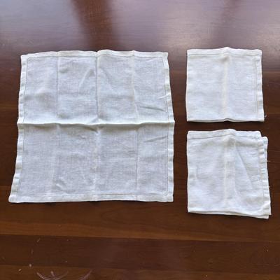 Several Table Linens, Napkins, Placemats, and More (SR-DZ)